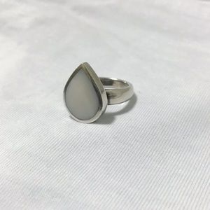 Tear drop sterling silver ring size 6